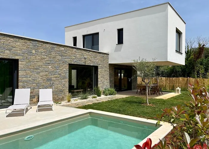 Villa Zen - With Pool & Close To The Sea